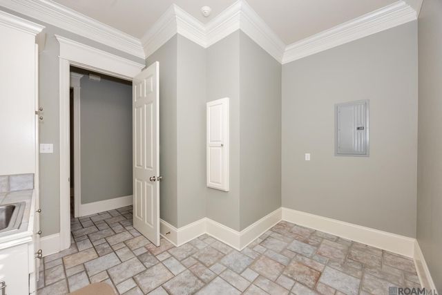 19027 Spyglass Hill Dr, Baton Rouge, LA 70809