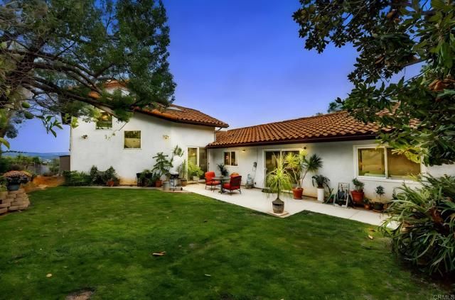 1402 Rimrock Drive, Escondido, CA 92027