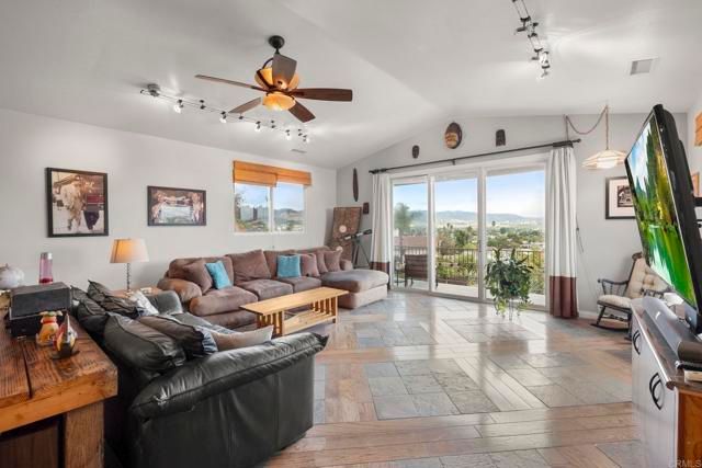 1402 Rimrock Drive, Escondido, CA 92027