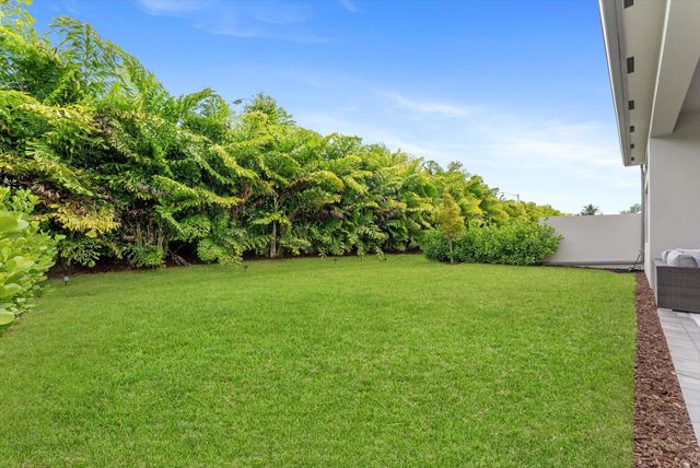 9273 Sunflower Meadow Road, Boca Raton, FL 33434