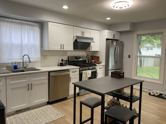 1408 Killdeer Drive, Naperville, IL 60565