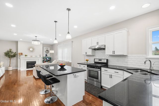 3 Skybrook Circle, Clifton Park, NY 12065