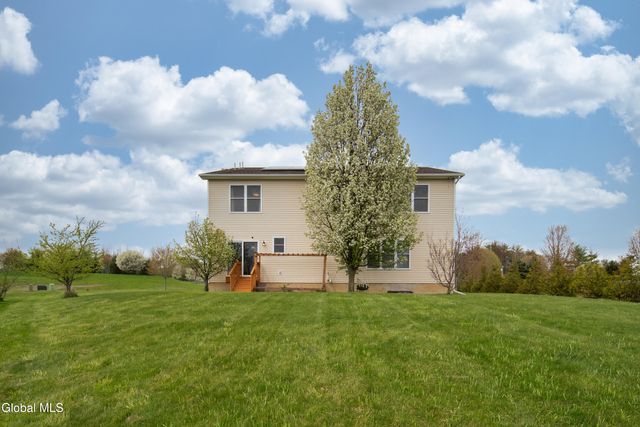 3 Skybrook Circle, Clifton Park, NY 12065