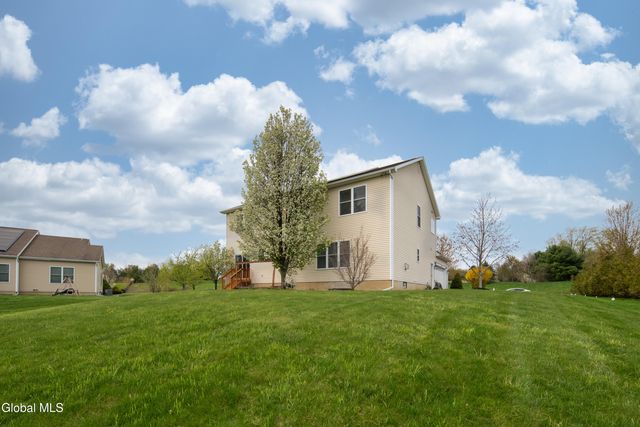3 Skybrook Circle, Clifton Park, NY 12065