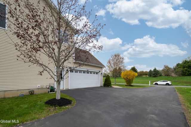 3 Skybrook Circle, Clifton Park, NY 12065