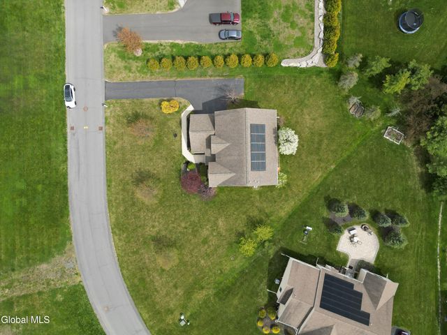 3 Skybrook Circle, Clifton Park, NY 12065