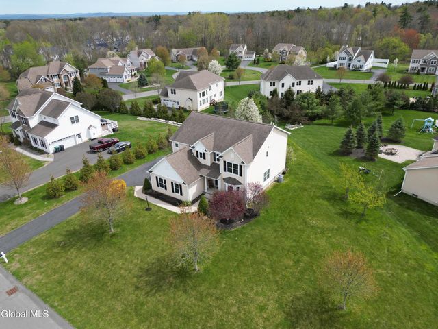 3 Skybrook Circle, Clifton Park, NY 12065