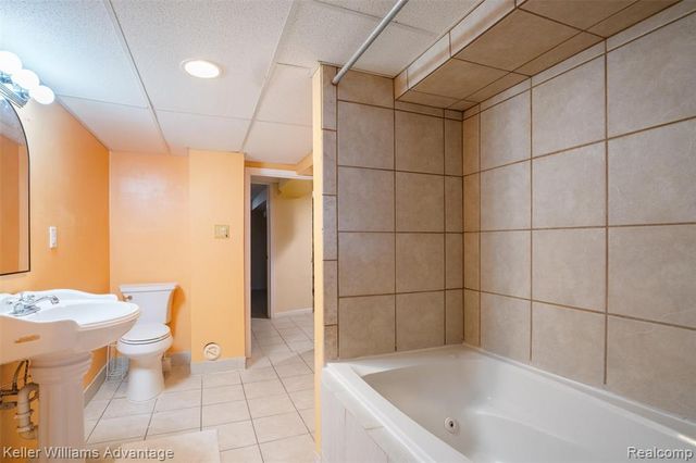 44528 Whitman Avenue, Canton, MI 48187