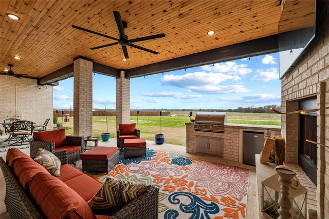 2330 Kinley Brooke Drive, Waxahachie, TX 75167