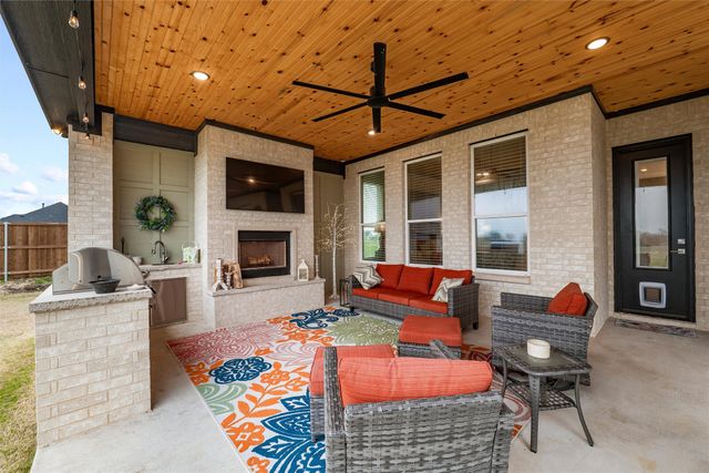 2330 Kinley Brooke Drive, Waxahachie, TX 75167