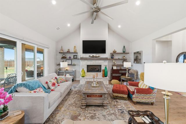 2330 Kinley Brooke Drive, Waxahachie, TX 75167