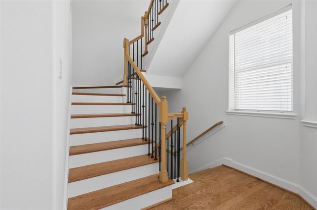 1110 Birdsall Street, Houston, TX 77007
