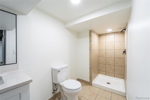 22427 Hanson Court, Saint Clair Shores, MI 48080