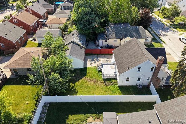 22427 Hanson Court, Saint Clair Shores, MI 48080