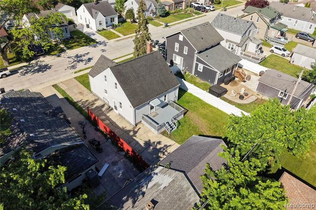 22427 Hanson Court, Saint Clair Shores, MI 48080