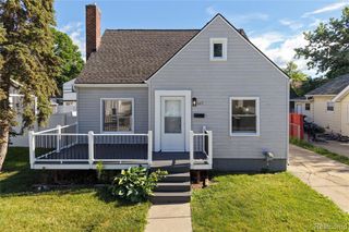 22427 Hanson Court, Saint Clair Shores, MI 48080
