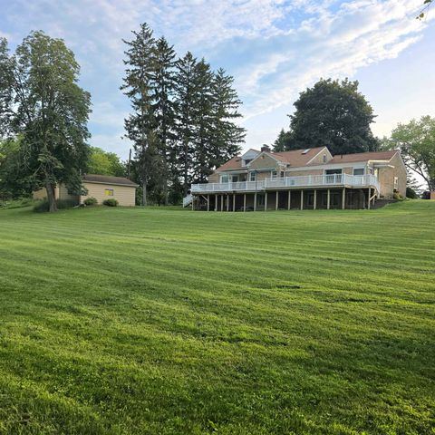 1180 N River Road, Saginaw, MI 48609