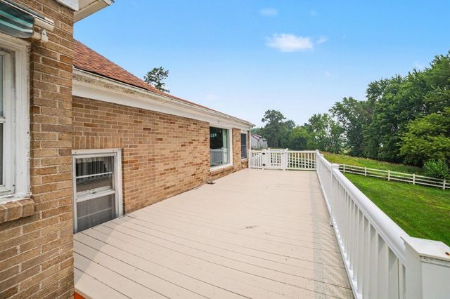 1180 N River Road, Saginaw, MI 48609