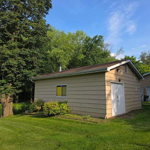 1180 N River Road, Saginaw, MI 48609