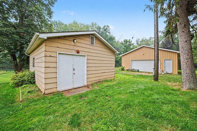 1180 N River Road, Saginaw, MI 48609