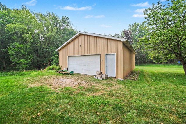 1180 N River Road, Saginaw, MI 48609
