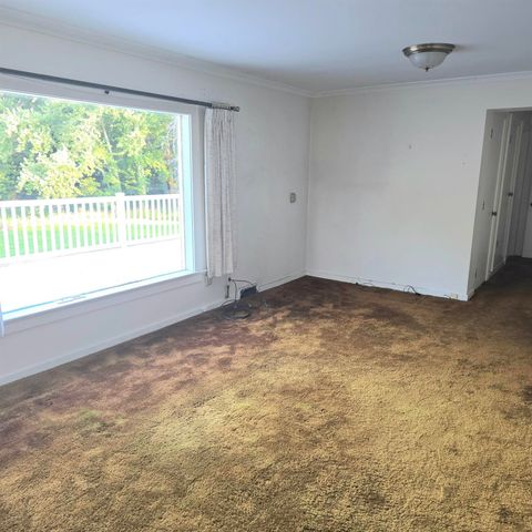 1180 N River Road, Saginaw, MI 48609