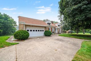1180 N River Road, Saginaw, MI 48609