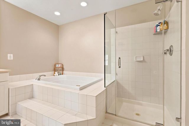 165 BIRKDALE DR, Blue Bell, PA 19422