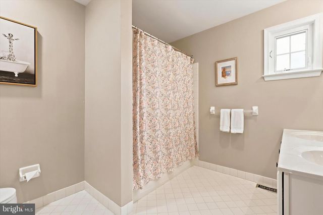 165 BIRKDALE DR, Blue Bell, PA 19422