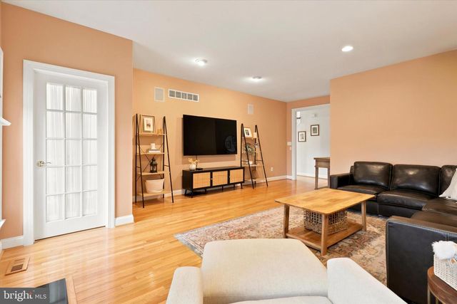 165 BIRKDALE DR, Blue Bell, PA 19422