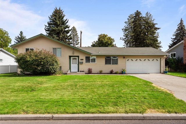413 N 3rd St, Cheney, WA 99004 property photo