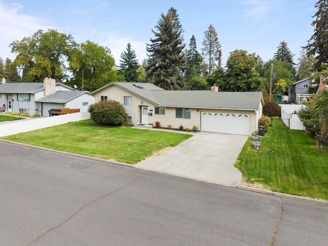 413 N 3rd St, Cheney, WA 99004