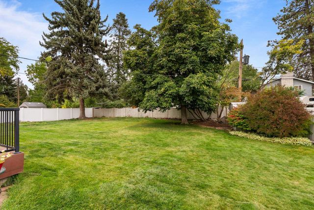 413 N 3rd St, Cheney, WA 99004
