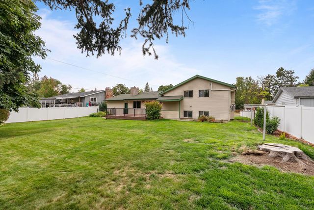 413 N 3rd St, Cheney, WA 99004