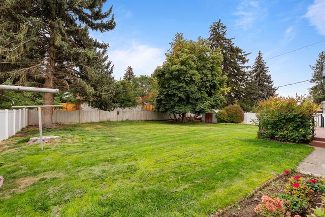413 N 3rd St, Cheney, WA 99004