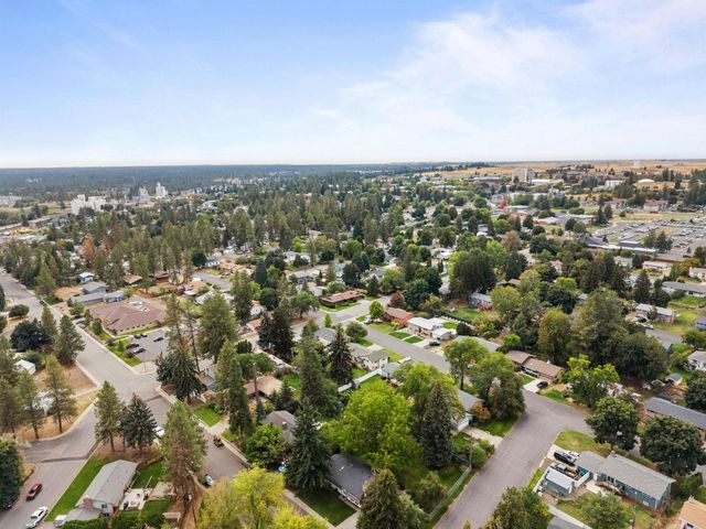 413 N 3rd St, Cheney, WA 99004