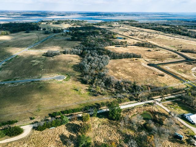 270 Nautical Court, Dodd City, TX 75438