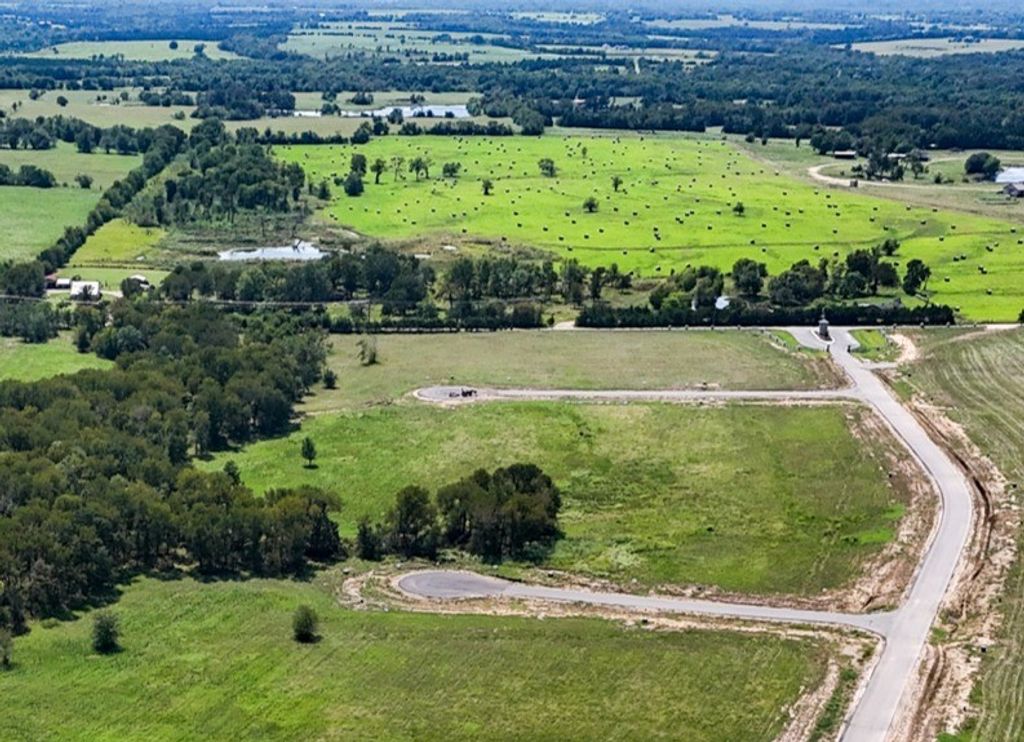 270 Nautical Court, Dodd City, TX 75438