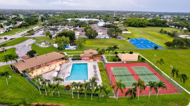 4499 Willow Pond Road C, West Palm Beach, FL 33417