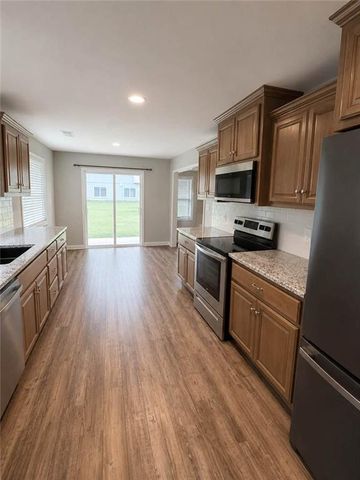 1812 N Crane Lane, Independence, MO 64058