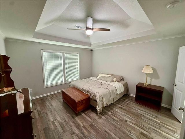 1812 N Crane Lane, Independence, MO 64058