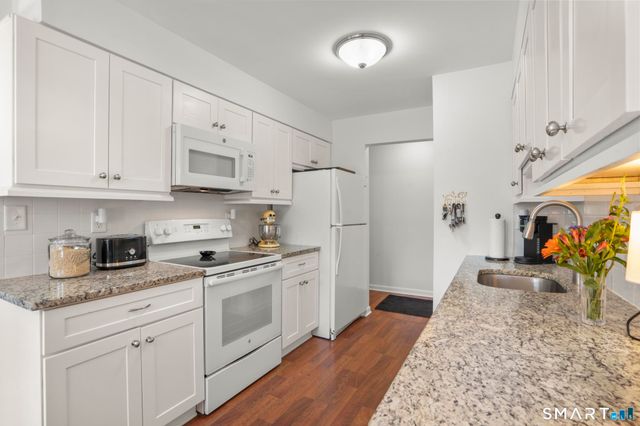 154 Cold Spring Road 3, Stamford, CT 06905