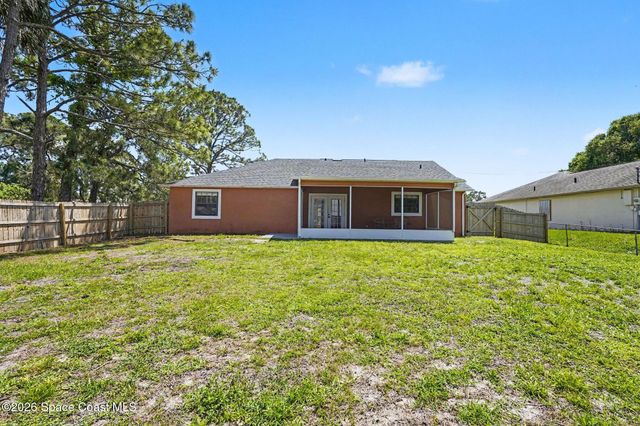 1801 Bashaw Street NW, Palm Bay, FL 32907