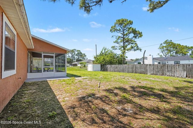 1801 Bashaw Street NW, Palm Bay, FL 32907