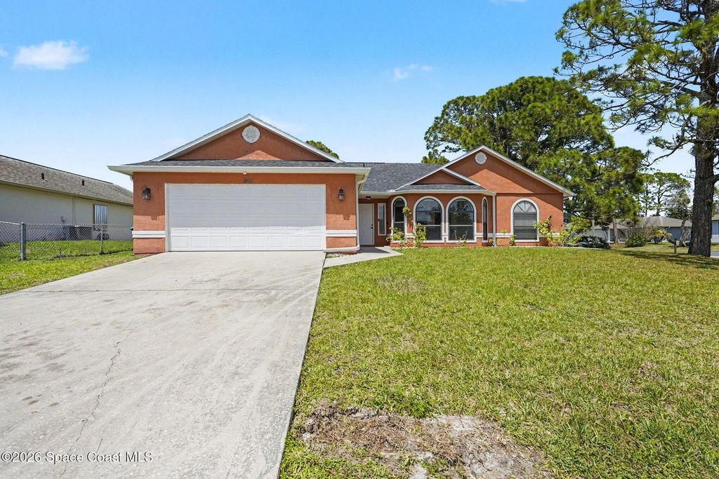1801 Bashaw Street NW, Palm Bay, FL 32907