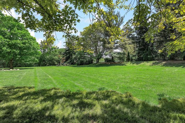 2393 Cove Point Court, Powell, OH 43065