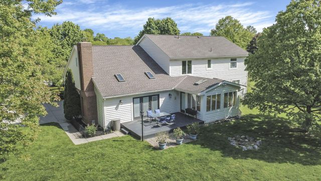 2393 Cove Point Court, Powell, OH 43065