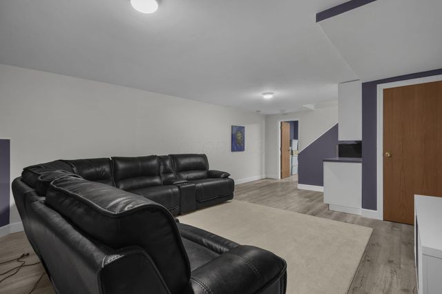 2393 Cove Point Court, Powell, OH 43065