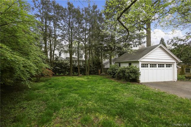4 Sage Terrace, Scarsdale, NY 10583