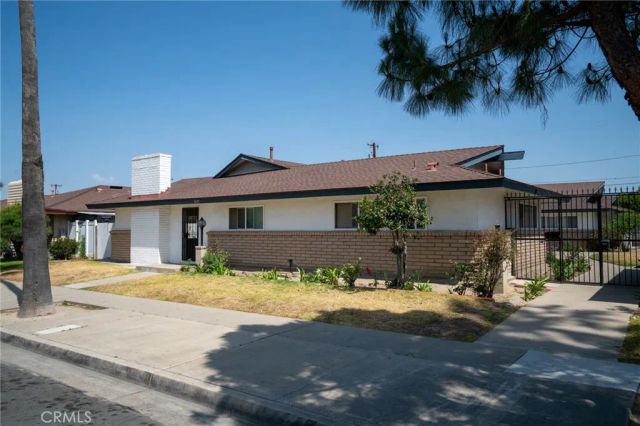 2127 E Almont Avenue, Anaheim, CA 92806